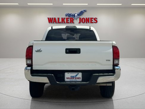 Used 2021 Toyota Tacoma 2WD Double Cab image 4