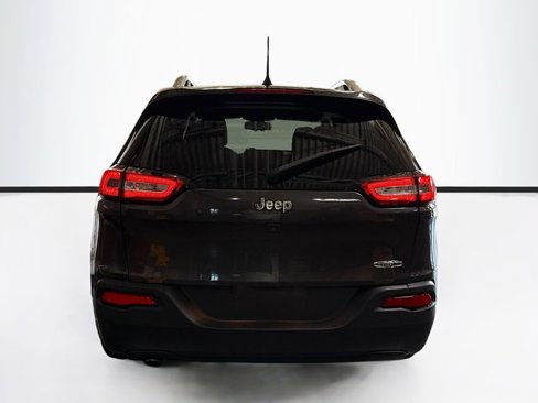 Used 2016 Jeep Cherokee Latitude image 7