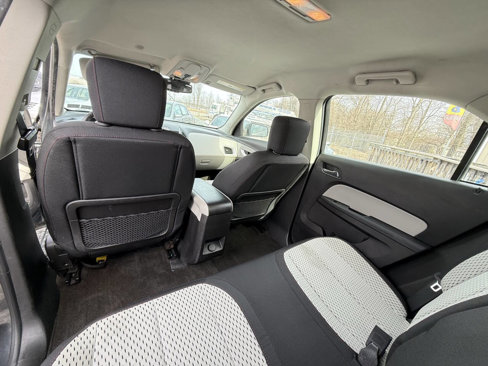 Used 2011 Chevrolet Equinox LS w/ Bluetooth Package image 22