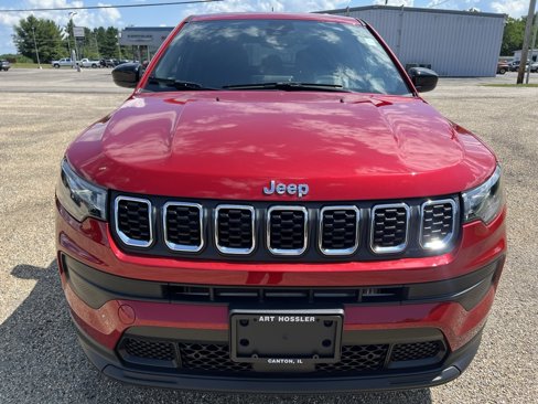 Used 2025 Jeep Compass Sport image 10
