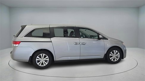 Used 2016 Honda Odyssey SE image 8
