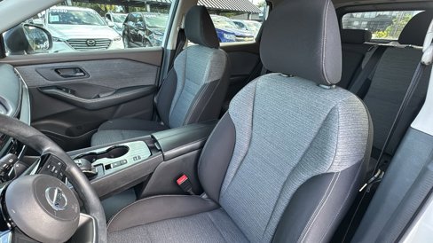 Used 2021 Nissan Rogue S image 14