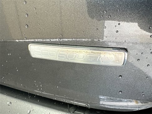 Used 2019 Ford Edge SE image 33