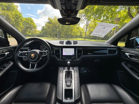 Used 2018 Porsche Macan S image 51