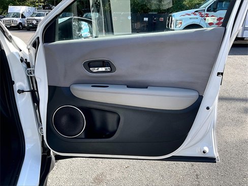 Used 2018 Honda HR-V EX image 20