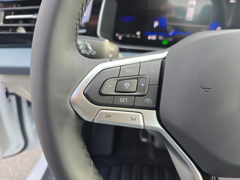 New 2025 Volkswagen Jetta SE image 30