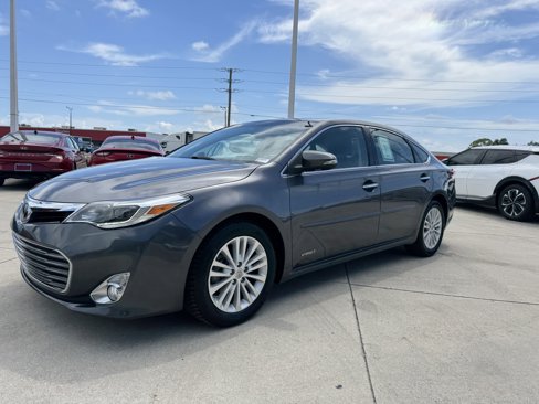 Used 2014 Toyota Avalon Limited image 8