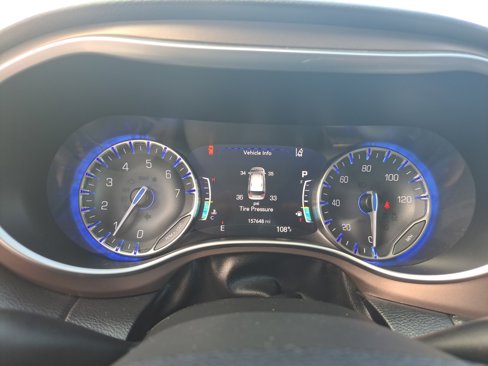 Used 2017 Chrysler Pacifica Touring-L Plus w/ Advanced Safetytec Group image 20