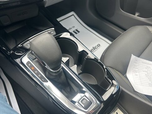 New 2025 Chevrolet Trax ACTIV w/ Sunroof Package image 17