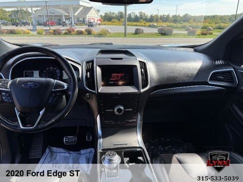 Used 2020 Ford Edge ST w/ Cold Weather Package image 9