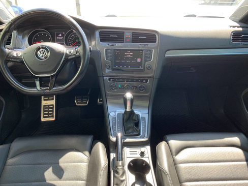 Used 2017 Volkswagen Golf Alltrack SEL image 10