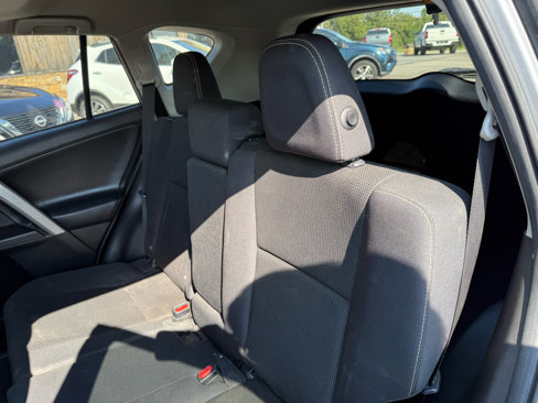 Used 2018 Toyota RAV4 XLE image 7