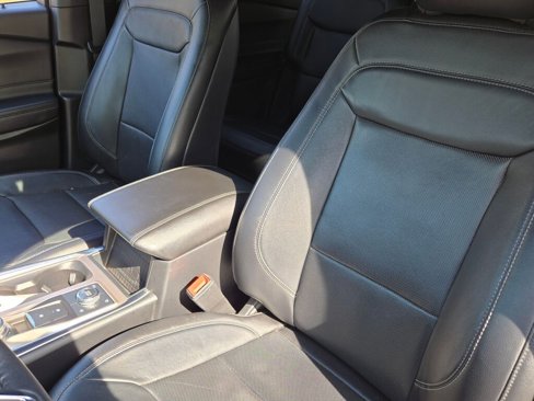 Used 2020 Ford Explorer Limited image 26