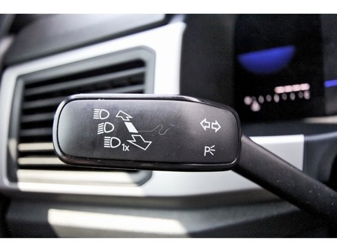 Used 2023 Volkswagen Atlas Cross Sport SE image 19