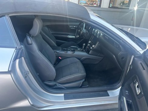 Used 2015 Ford Mustang Convertible w/ Equipment Group 051A image 5