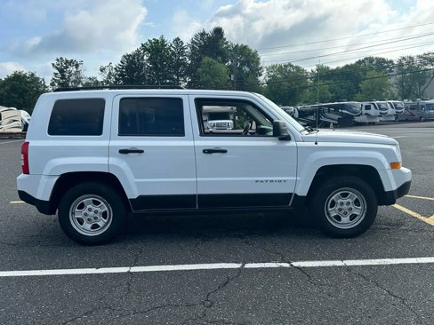 Used 2016 Jeep Patriot Sport image 8