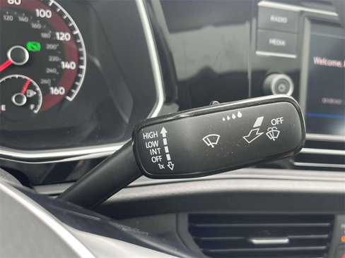 Used 2021 Volkswagen Jetta SE w/ SE Cold Weather Package image 25