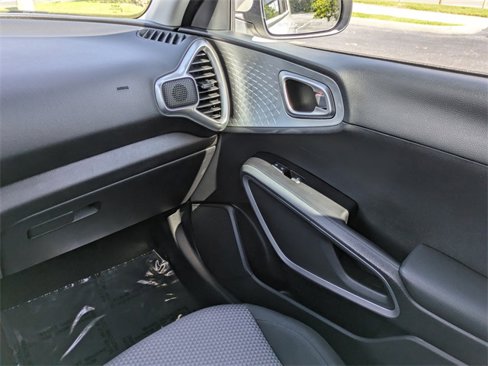 Used 2023 Kia Soul LX w/ Option Group 015 image 17