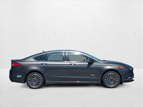 Used 2017 Ford Fusion Energi Titanium image 4