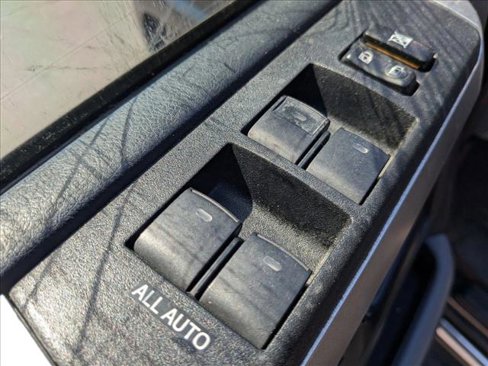 Used 2012 Toyota 4Runner SR5 image 10