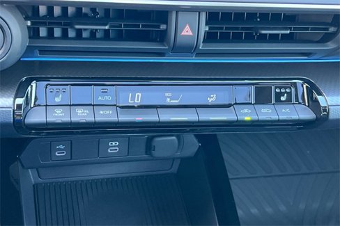 Used 2025 Toyota Prius image 19