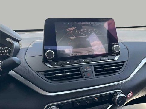 Used 2022 Nissan Altima 2.5 SV image 12