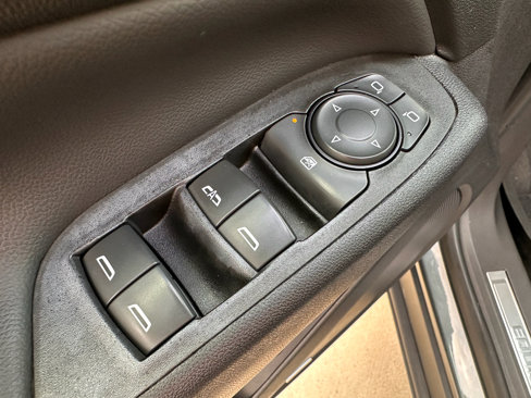 Used 2020 Chevrolet Equinox Premier image 12