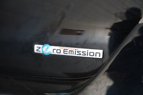 Used 2012 Nissan Leaf SV image 12