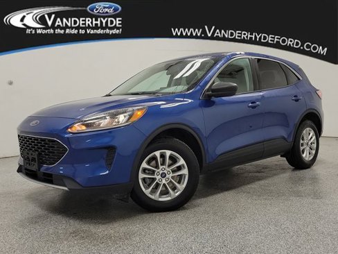 Used 2022 Ford Escape SE image 1