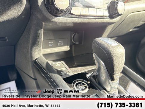 Used 2024 Nissan Kicks SR image 18