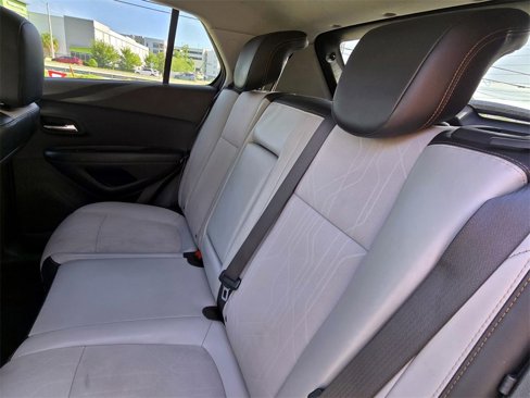 Used 2021 Chevrolet Trax LT w/ Sport Edition image 28