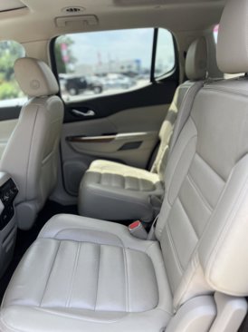 Used 2017 GMC Acadia Denali w/ Technology Package image 11
