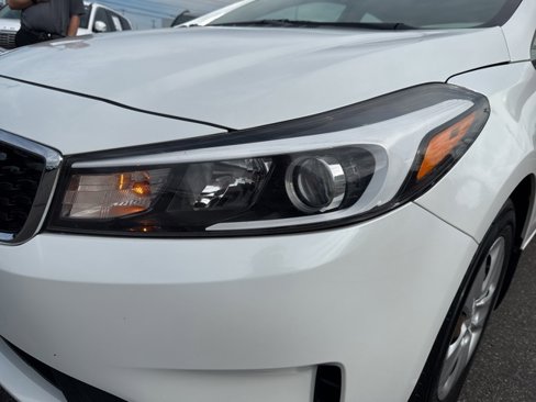 Used 2018 Kia Forte LX w/ LX Popular Package image 39