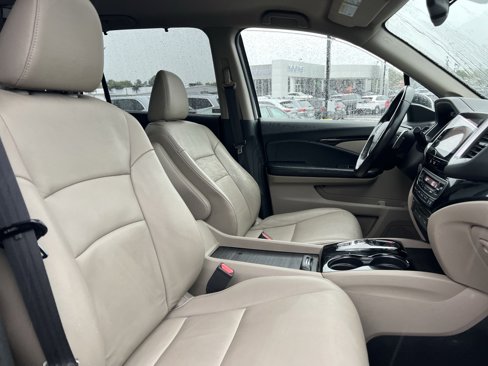 Used 2016 Honda Pilot Touring image 29