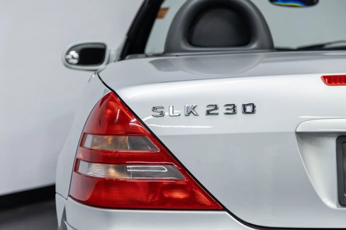 Used 1998 Mercedes-Benz SLK 230 image 32