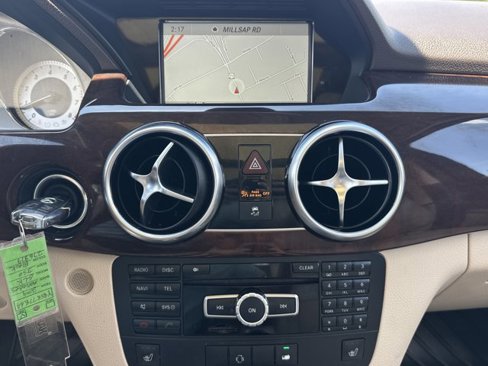 Used 2014 Mercedes-Benz GLK 350 4MATIC image 19
