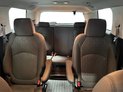 Used 2012 GMC Acadia SLE image 19