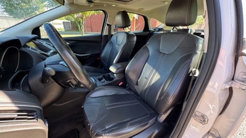 Used 2012 Ford Focus Titanium image 12