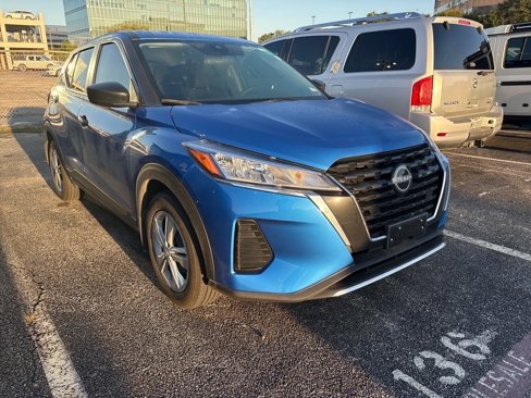 Used 2024 Nissan Kicks S image 2