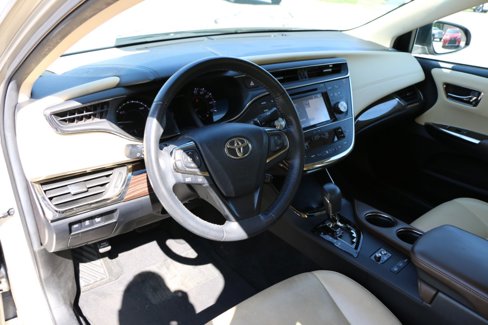 Used 2015 Toyota Avalon XLE Touring image 16