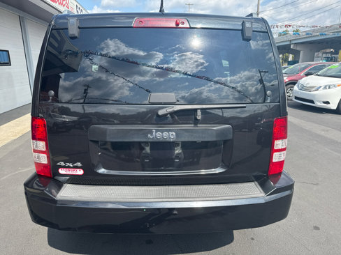 Used 2012 Jeep Liberty Sport image 4