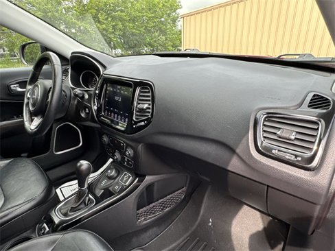 Used 2019 Jeep Compass Limited image 29
