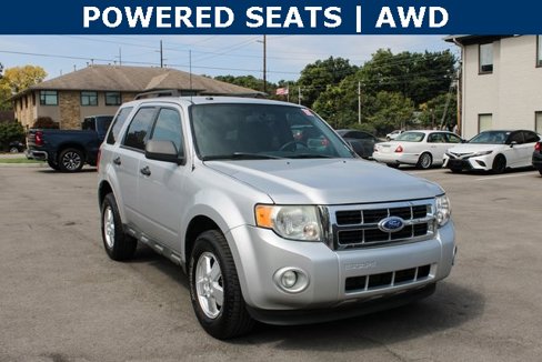 Used 2011 Ford Escape XLT image 2