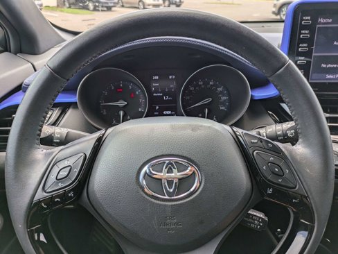 Used 2021 Toyota C-HR XLE image 25