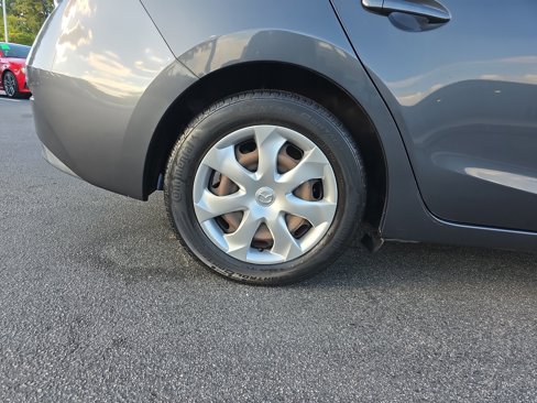 Used 2015 MAZDA MAZDA3 i Sport image 31