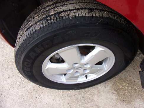 Used 2010 Ford Escape XLT image 4