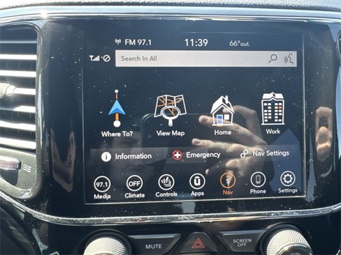 Used 2021 Jeep Grand Cherokee Laredo image 15