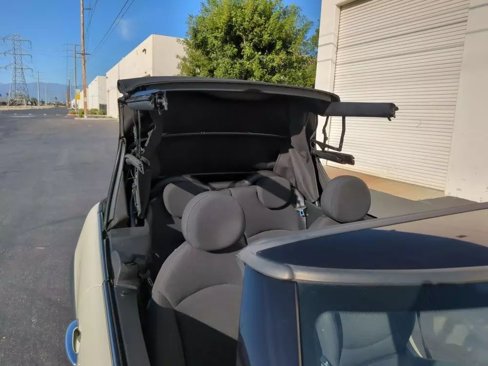 Used 2010 MINI Cooper Convertible image 34