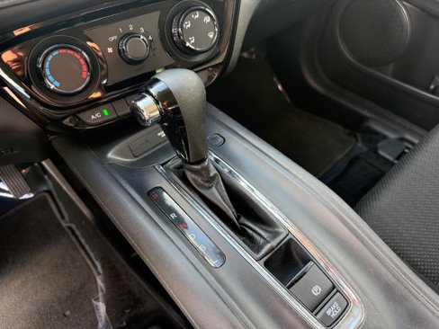 Used 2017 Honda HR-V LX image 22