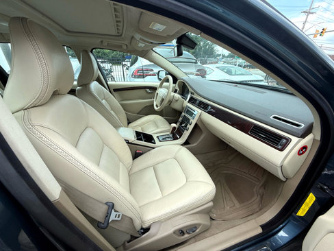Used 2008 Volvo XC70 3.2 image 39